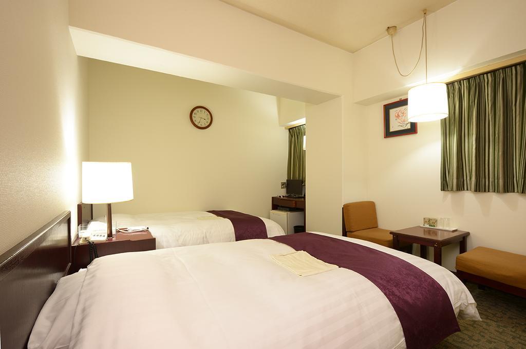 Ueda Plaza Hotel Exterior photo